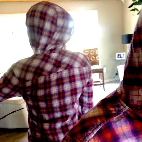 TNA button down top - Picture 2 of 2